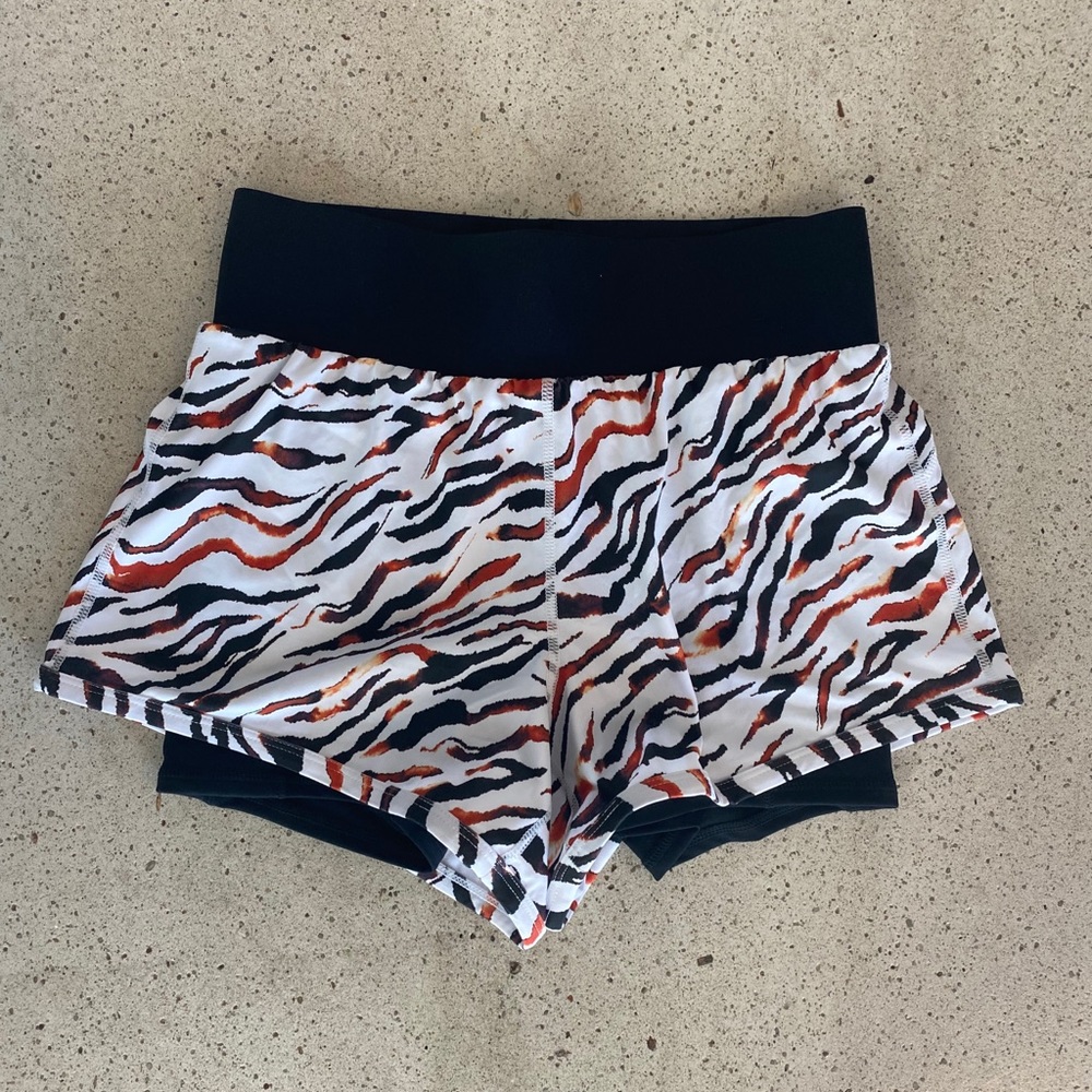 NWT Fabletics Olesia Short